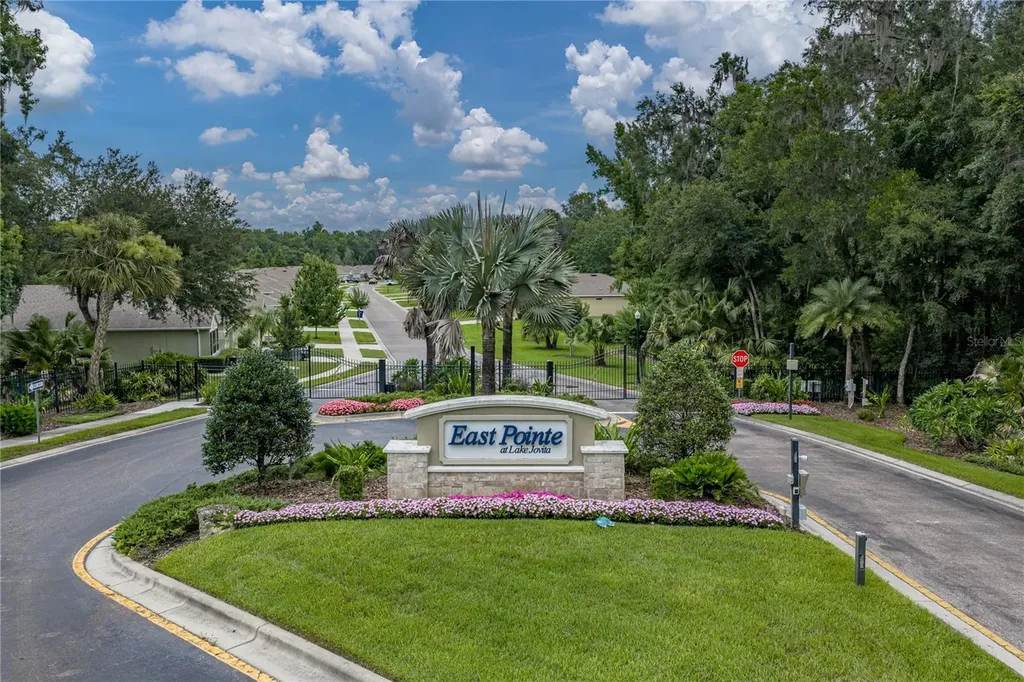 12322 Eastpointe Drive Dade City FL 33525