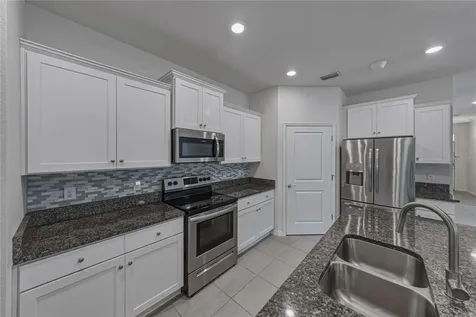 12322 Eastpointe Drive Dade City FL 33525