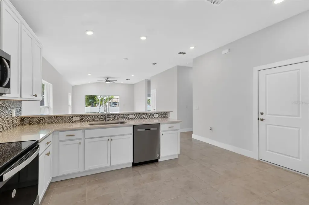 528 Rose Apple Circle Port Charlotte FL 33954