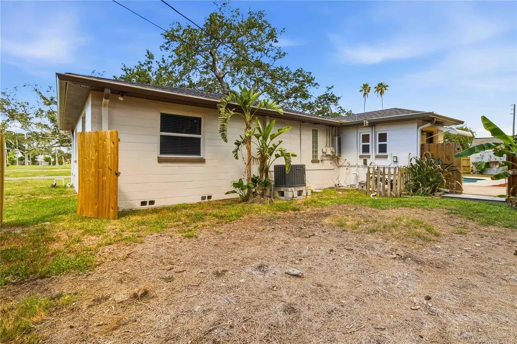 4001 Arkansas Avenue NE St Petersburg FL 33703