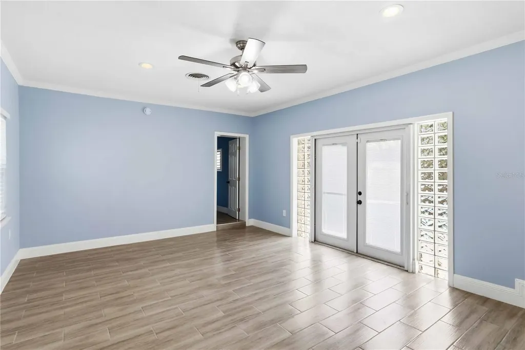 4001 Arkansas Avenue NE St Petersburg FL 33703