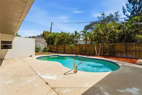 4001 Arkansas Avenue NE St Petersburg FL 33703