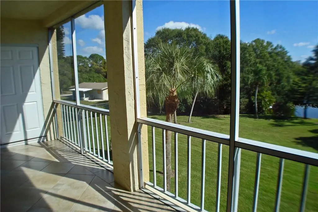 3668 Lake Bayshore Drive Bradenton FL 34205