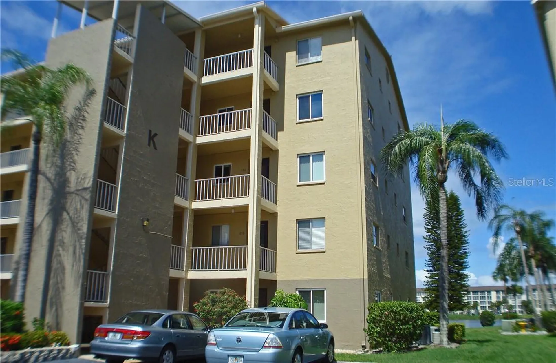 3668 Lake Bayshore Drive Bradenton FL 34205