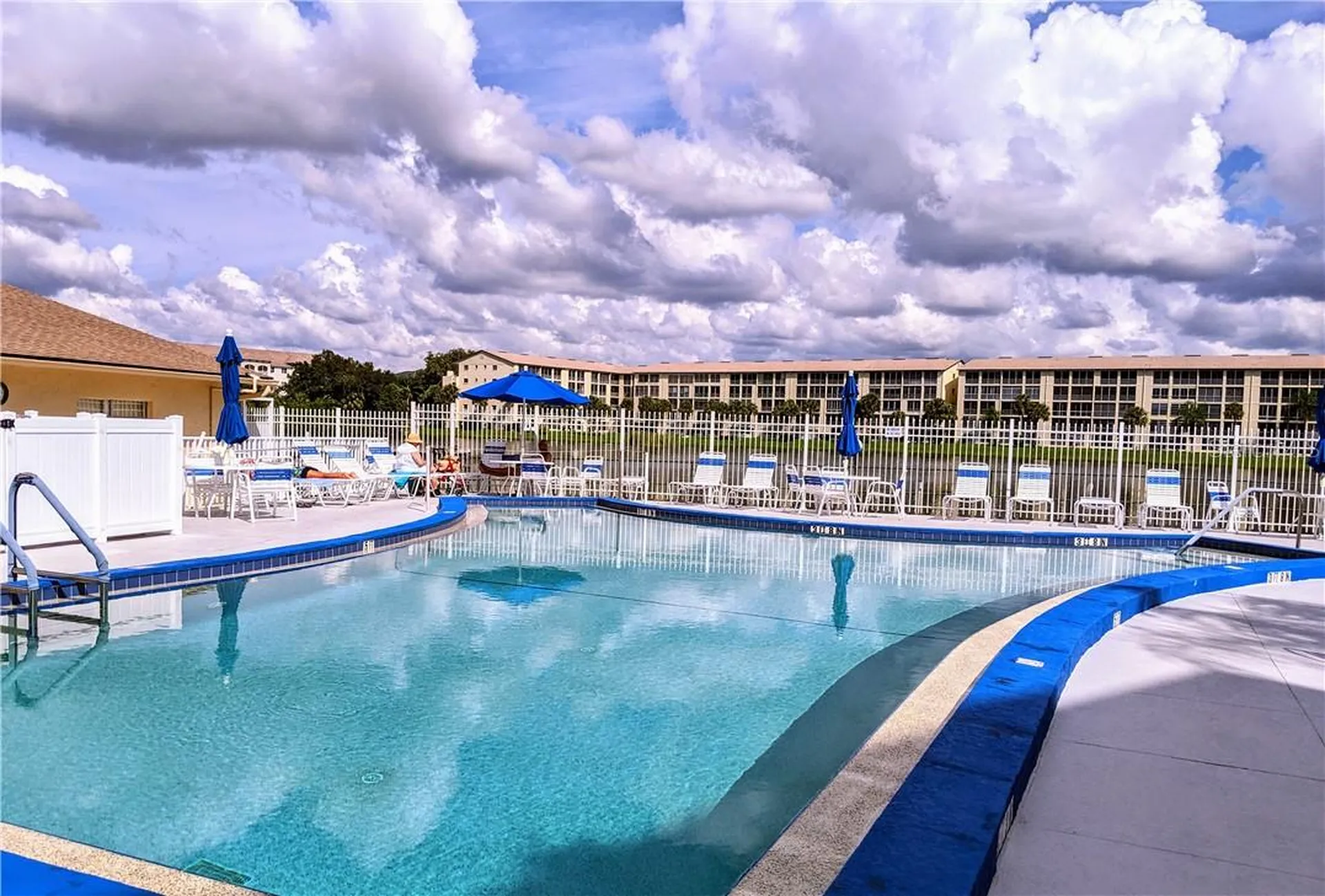 3668 Lake Bayshore Drive Bradenton FL 34205