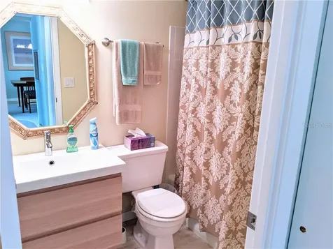 3668 Lake Bayshore Drive Bradenton FL 34205