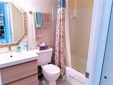 3668 Lake Bayshore Drive Bradenton FL 34205