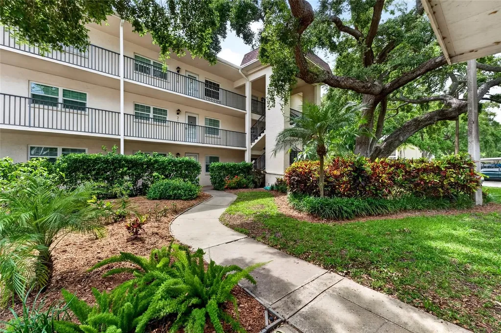 860 Virginia Street Dunedin FL 34698