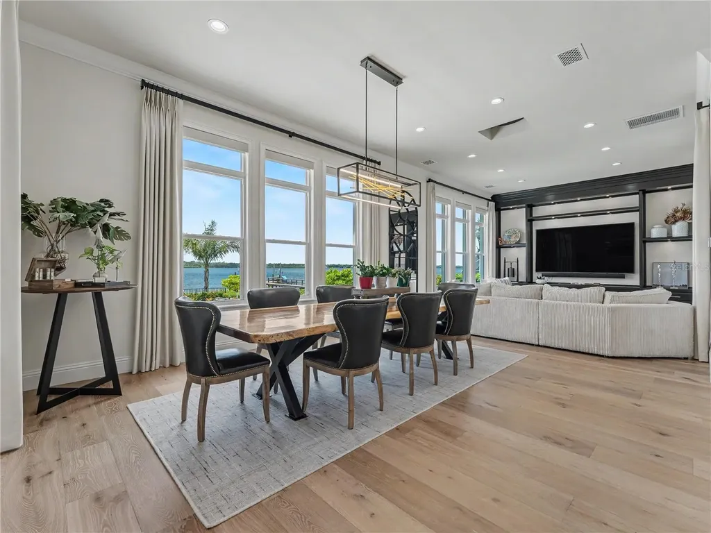 732 Shore Drive E Oldsmar FL 34677