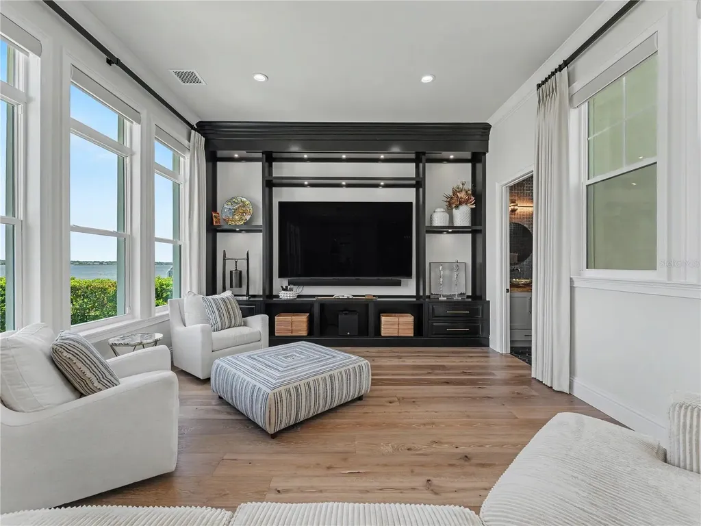 732 Shore Drive E Oldsmar FL 34677