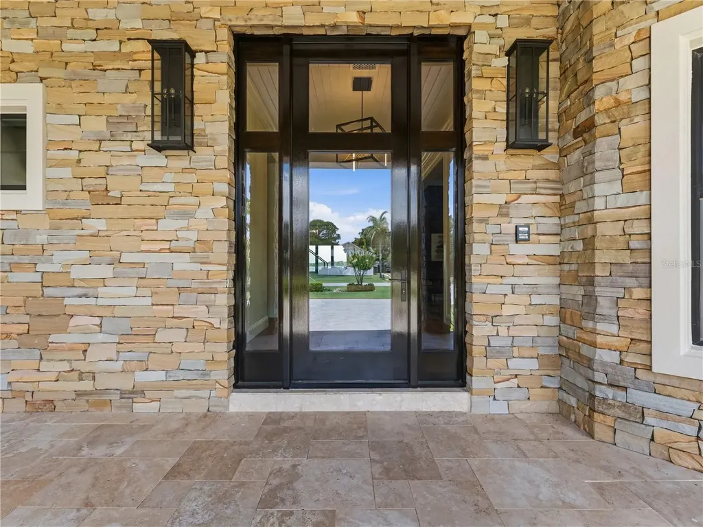732 Shore Drive E Oldsmar FL 34677