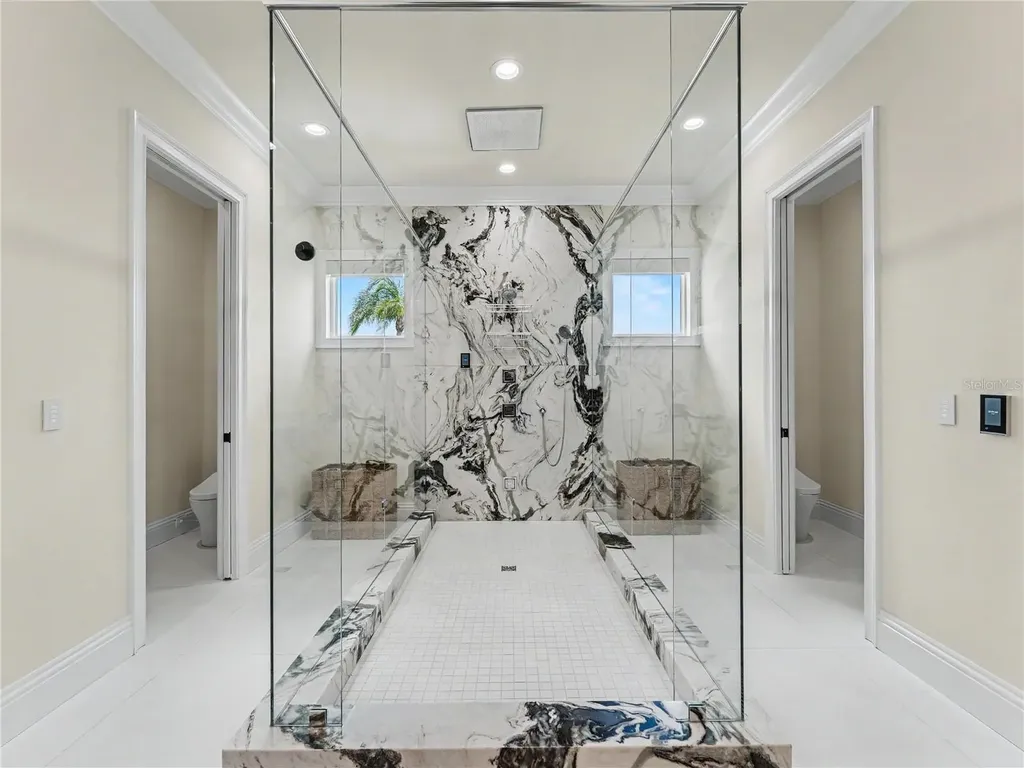 732 Shore Drive E Oldsmar FL 34677