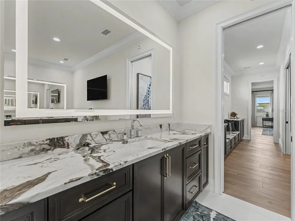 732 Shore Drive E Oldsmar FL 34677