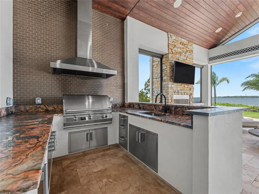 732 Shore Drive E Oldsmar FL 34677