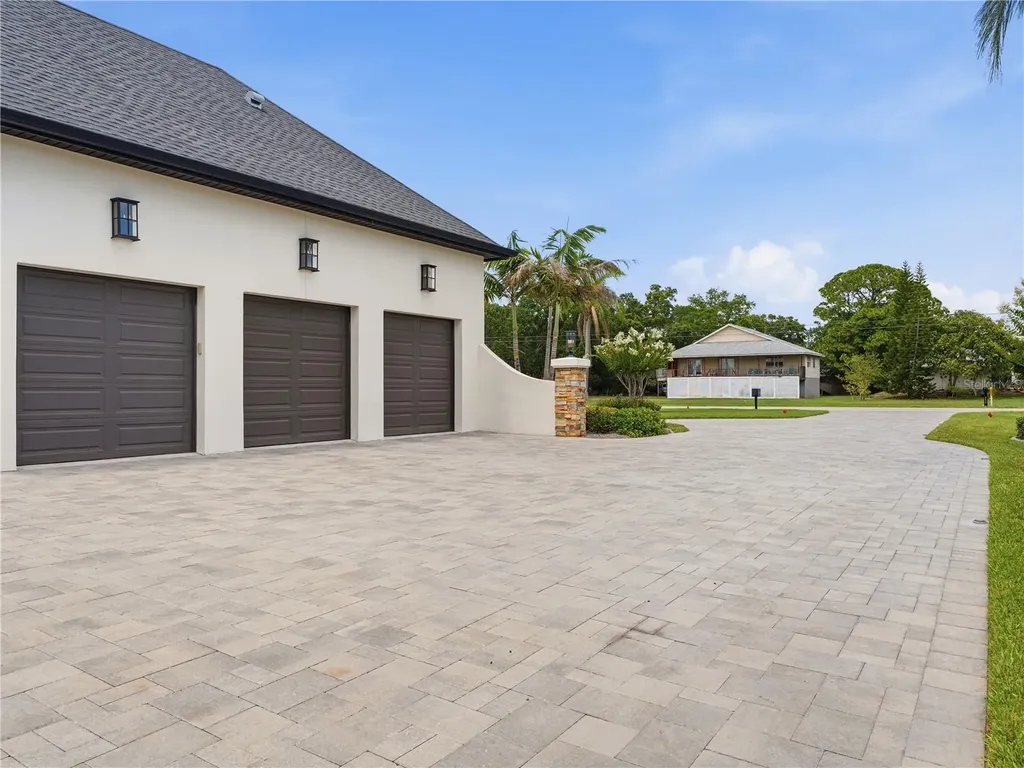 732 Shore Drive E Oldsmar FL 34677