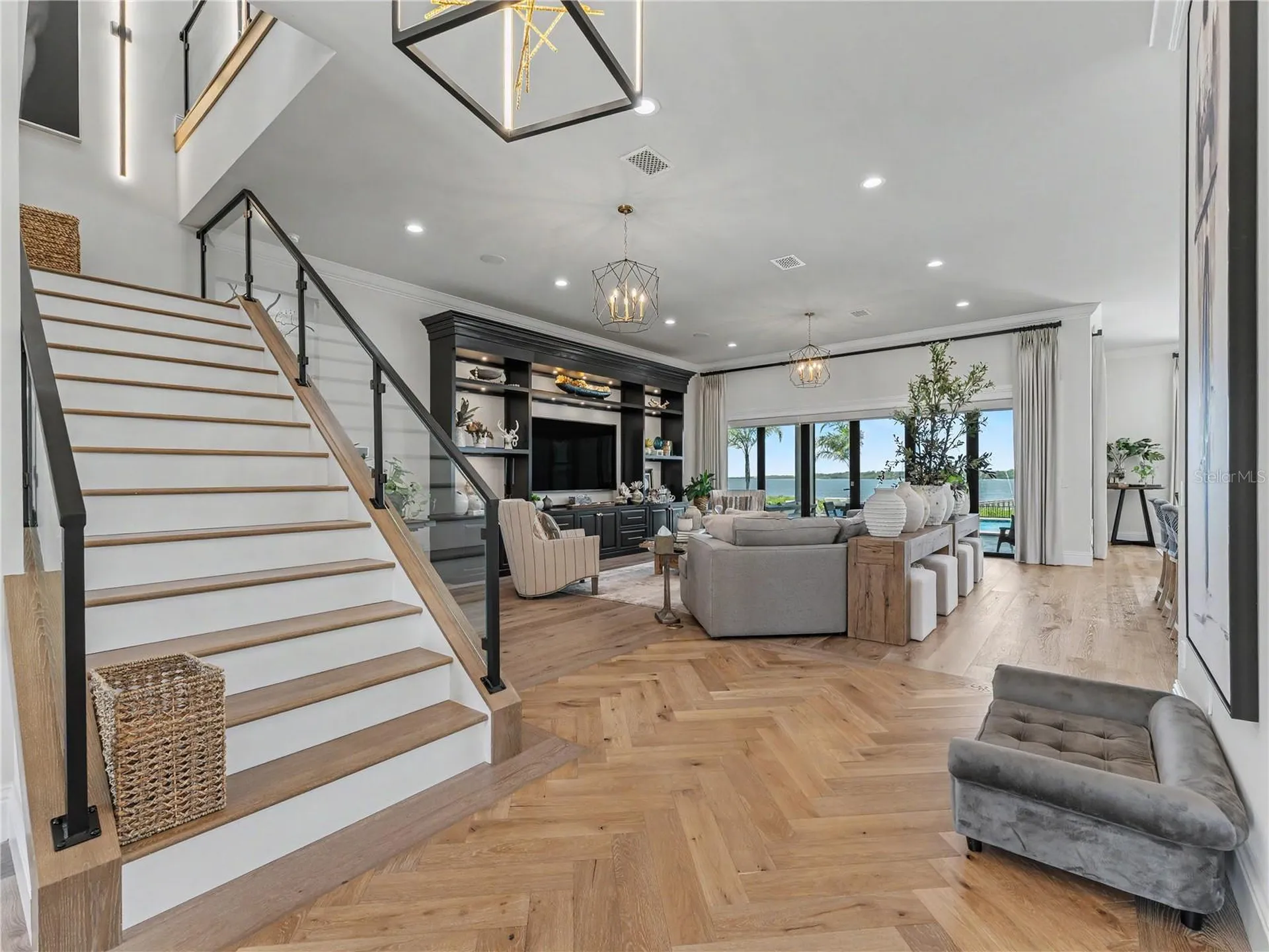 732 Shore Drive E Oldsmar FL 34677