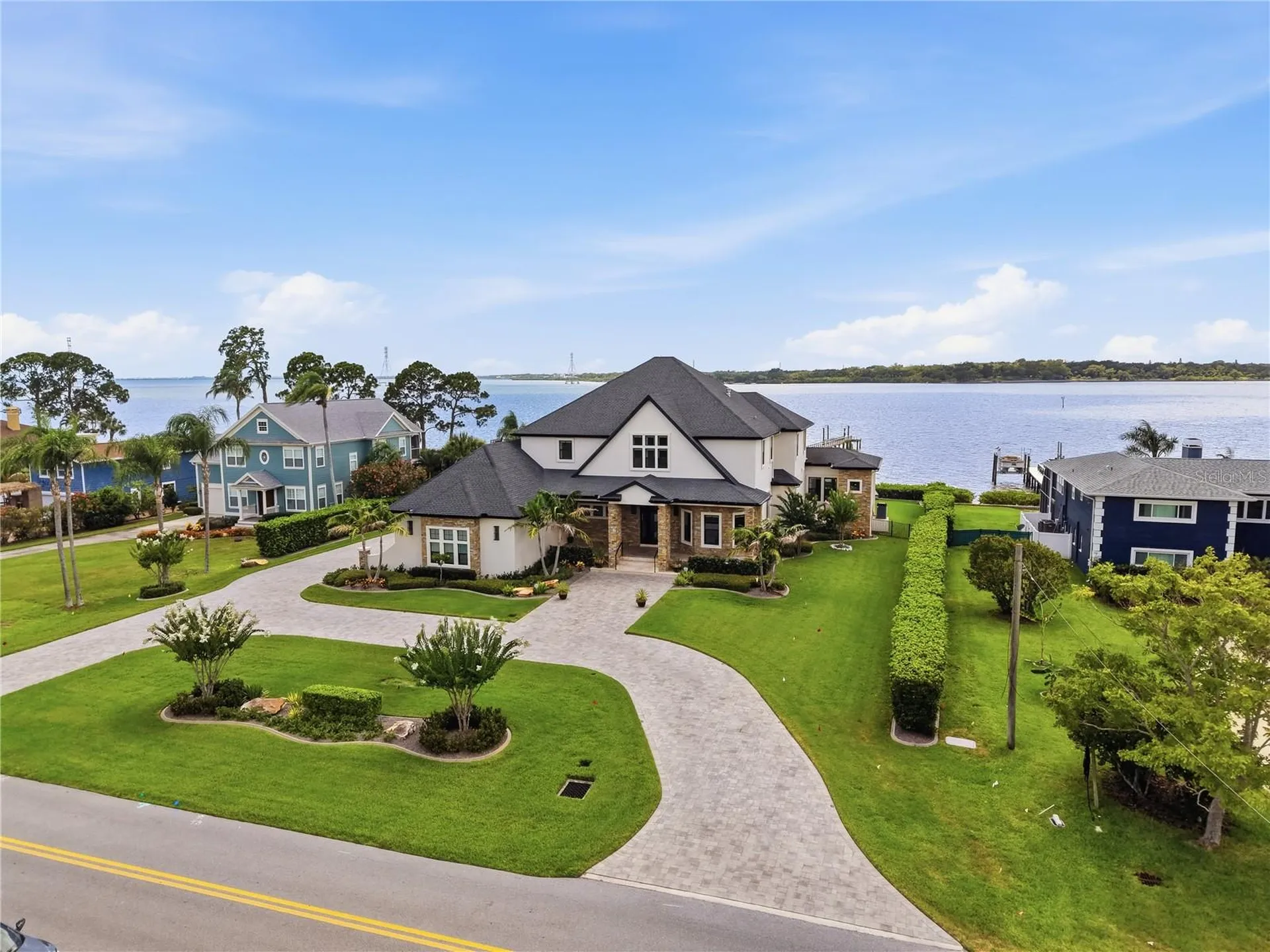 732 Shore Drive E Oldsmar FL 34677
