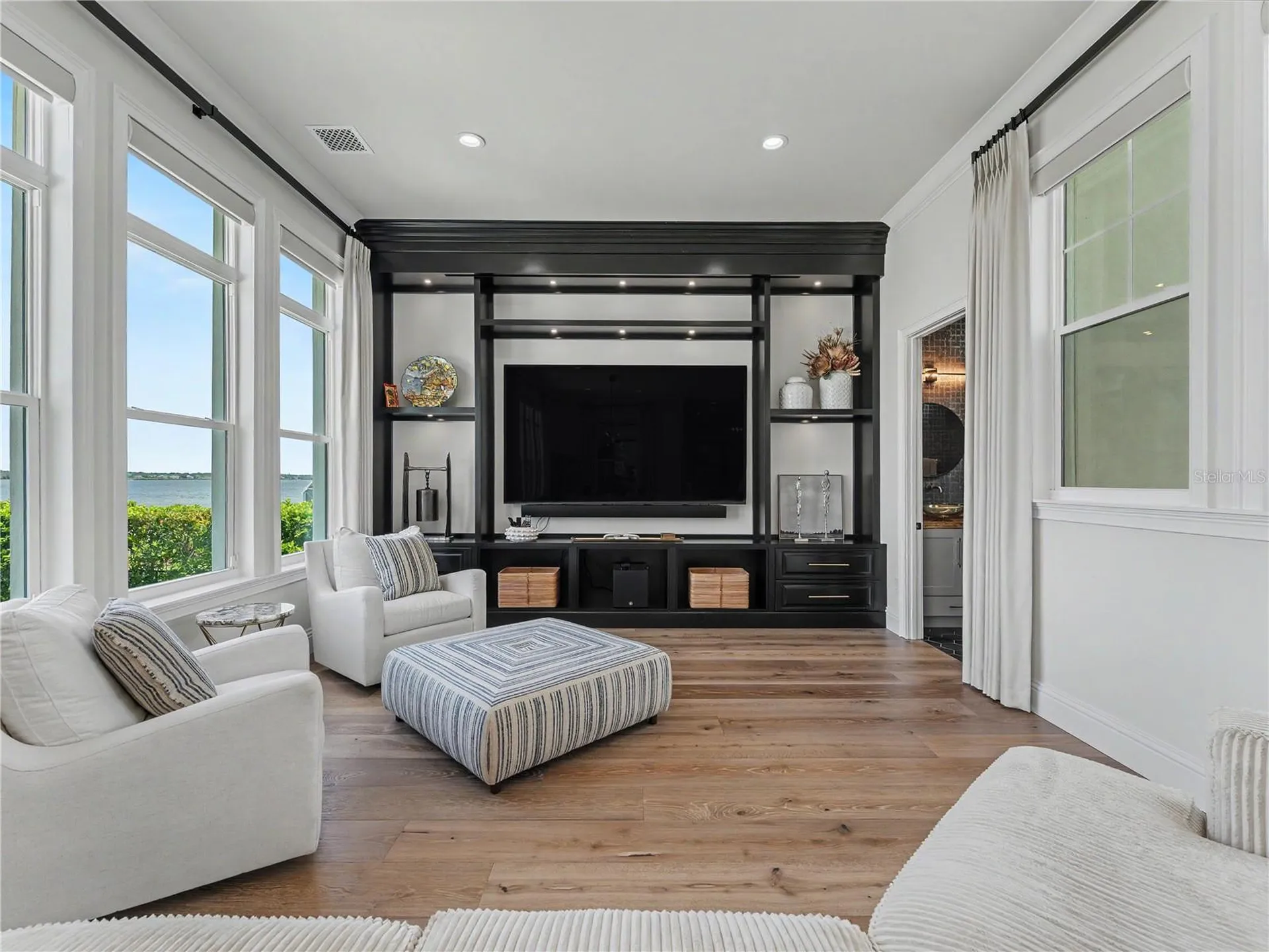 732 Shore Drive E Oldsmar FL 34677