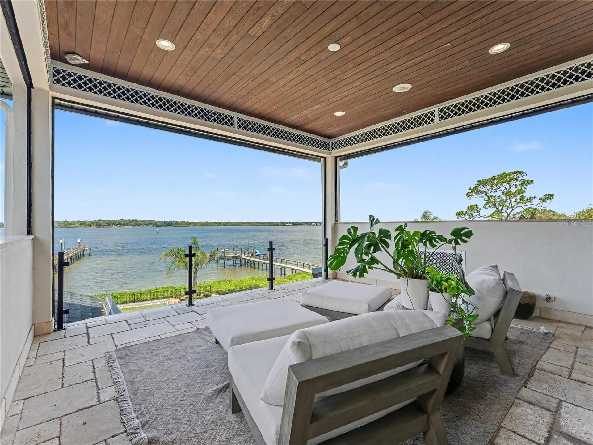 732 Shore Drive E Oldsmar FL 34677