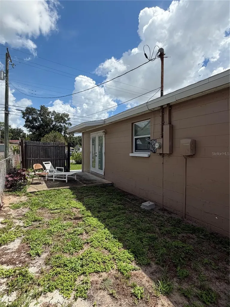 6610 W Chelsea Street Tampa FL 33634
