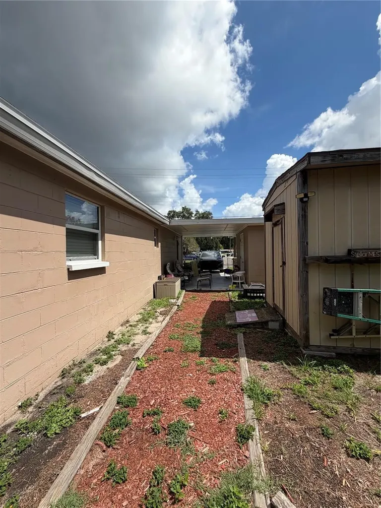 6610 W Chelsea Street Tampa FL 33634