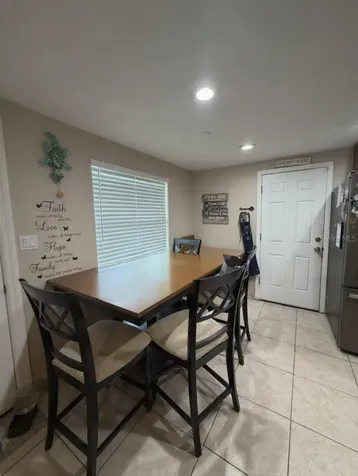 6610 W Chelsea Street Tampa FL 33634