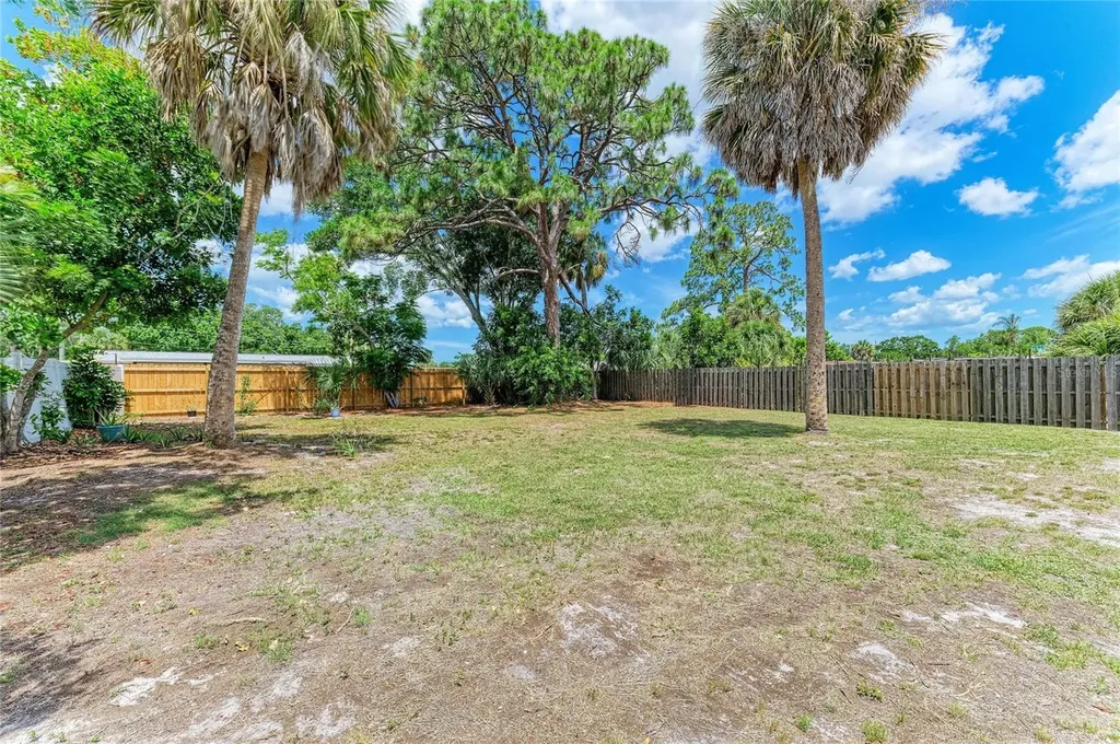 5510 21st Street Court W Bradenton FL 34207