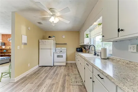 5510 21st Street Court W Bradenton FL 34207