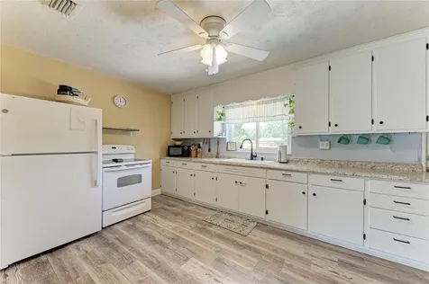 5510 21st Street Court W Bradenton FL 34207