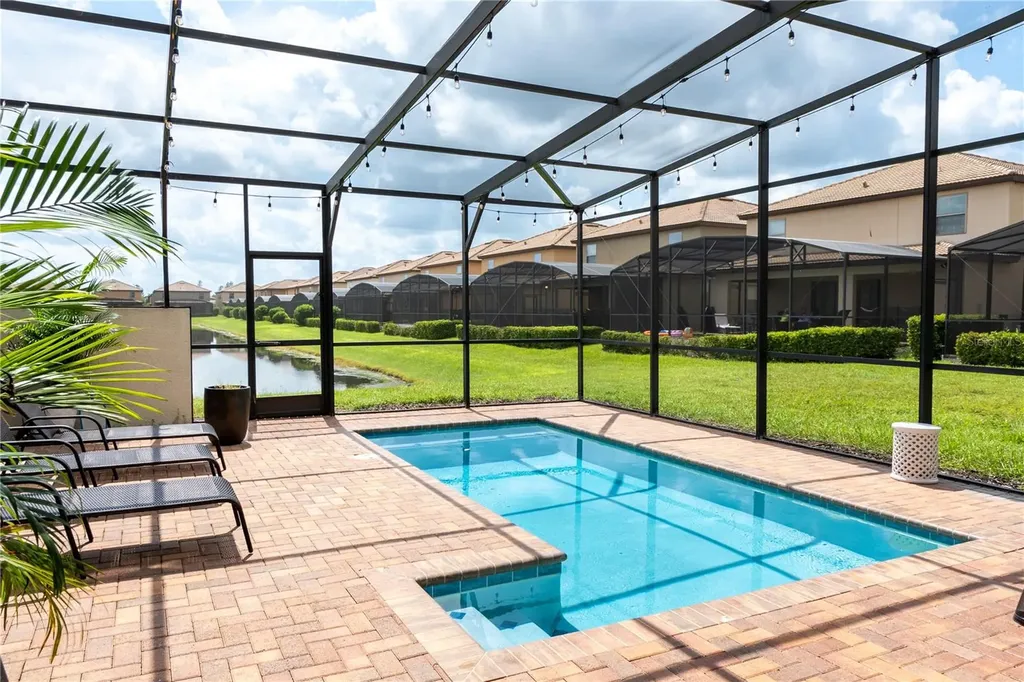 8894 Geneve Court Kissimmee FL 34747
