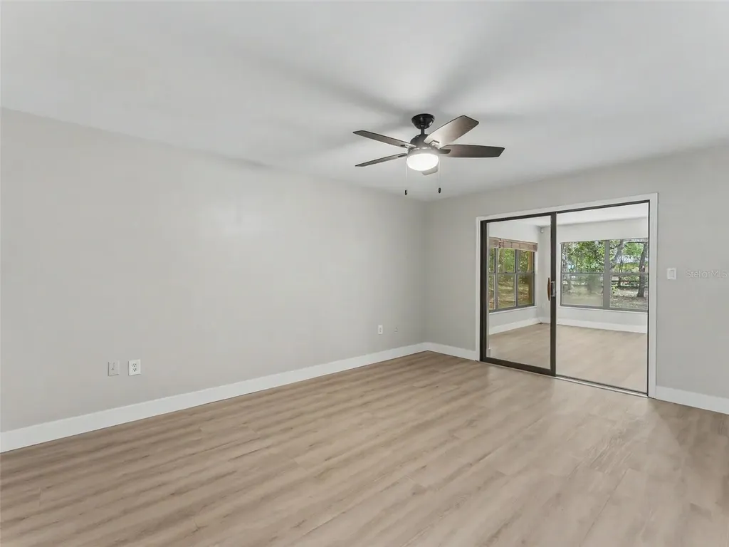 162 W Massachusetts Street Hernando FL 34442