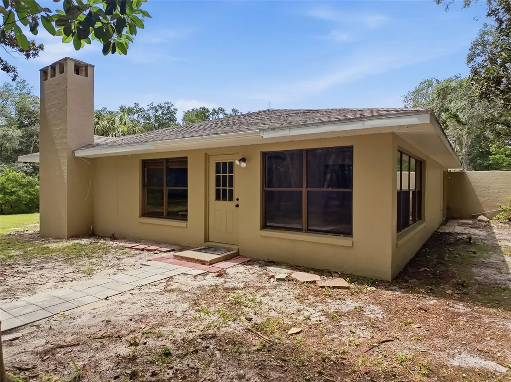 162 W Massachusetts Street Hernando FL 34442