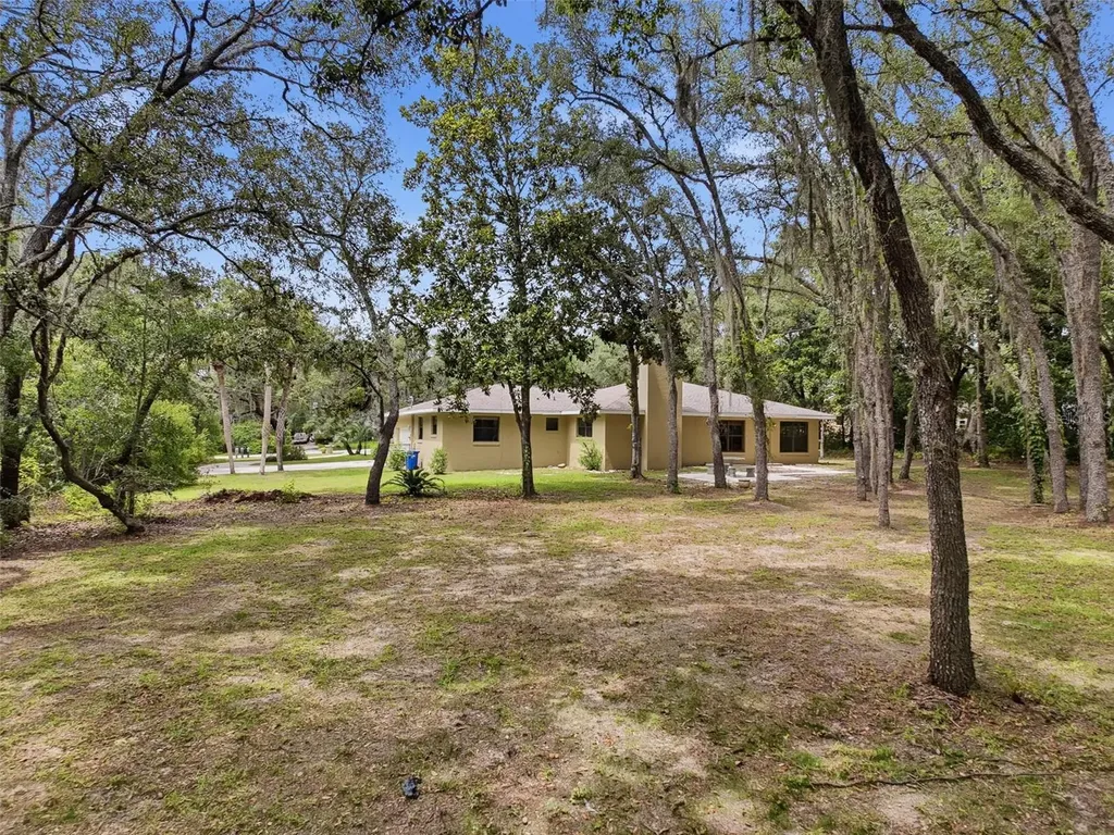 162 W Massachusetts Street Hernando FL 34442