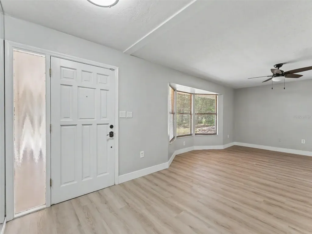 162 W Massachusetts Street Hernando FL 34442