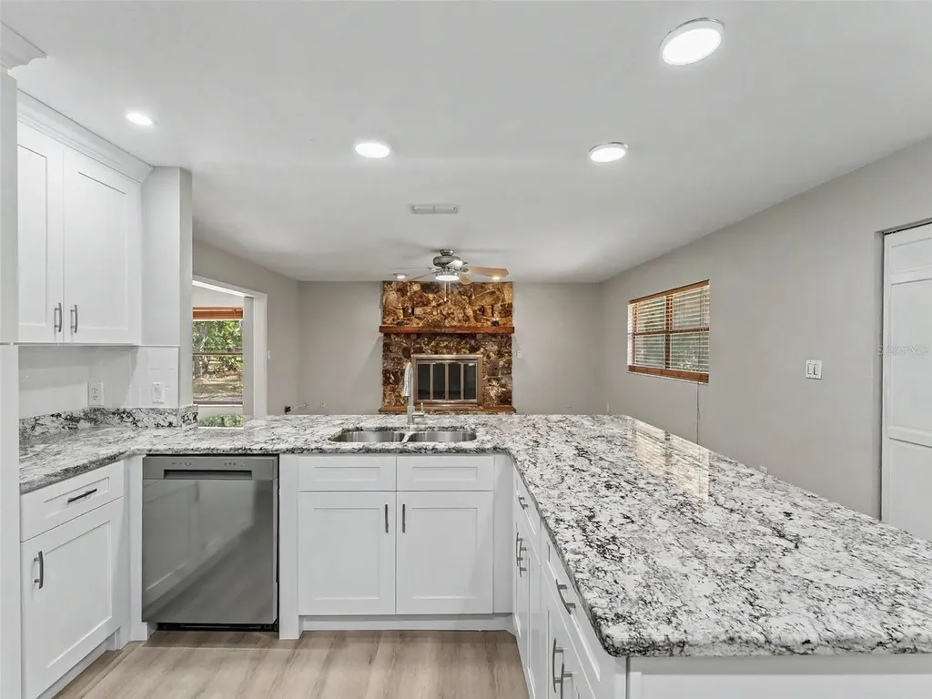 162 W Massachusetts Street Hernando FL 34442