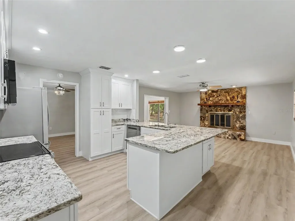 162 W Massachusetts Street Hernando FL 34442