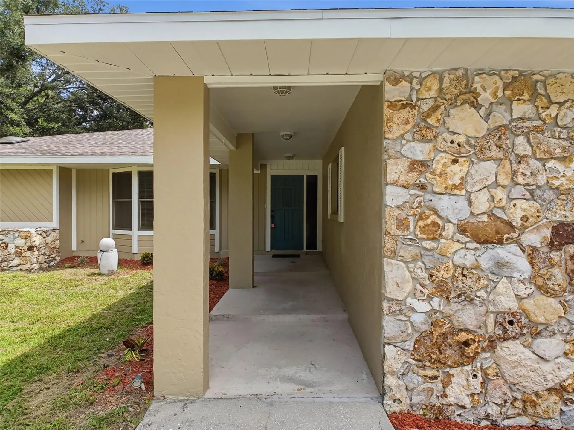 162 W Massachusetts Street Hernando FL 34442
