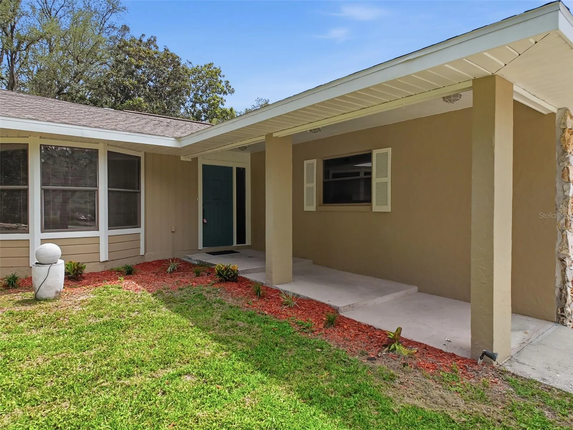 162 W Massachusetts Street Hernando FL 34442