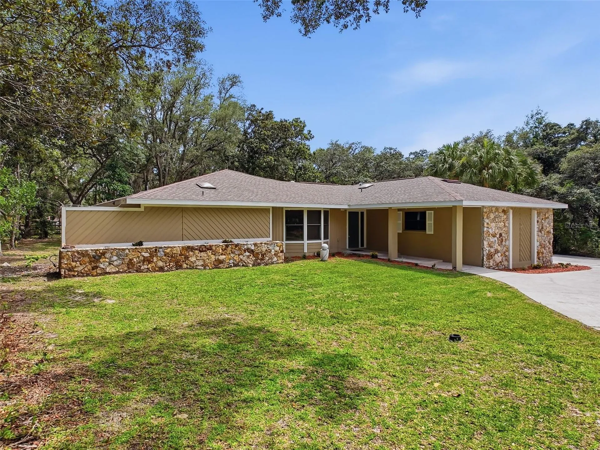 162 W Massachusetts Street Hernando FL 34442