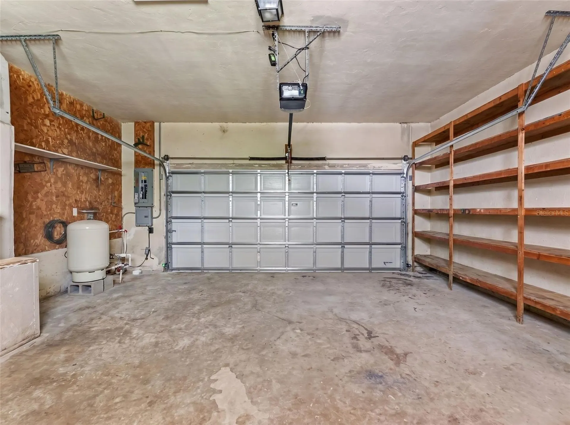 162 W Massachusetts Street Hernando FL 34442
