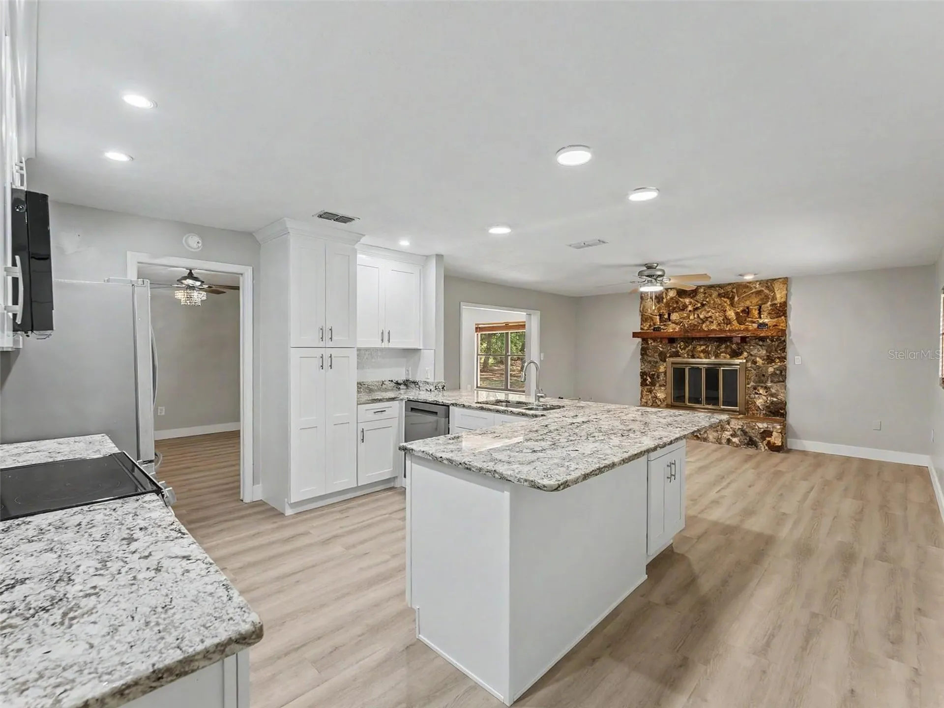 162 W Massachusetts Street Hernando FL 34442