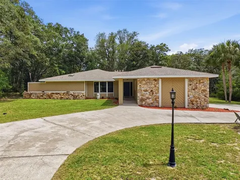 162 W Massachusetts Street Hernando FL 34442