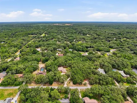 162 W Massachusetts Street Hernando FL 34442
