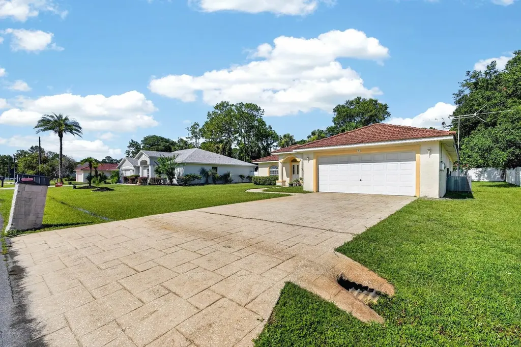 8 Pillory Lane Palm Coast FL 32164