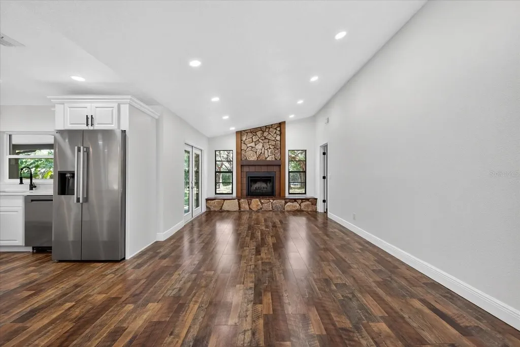 56 Bay Woods Drive Safety Harbor FL 34695