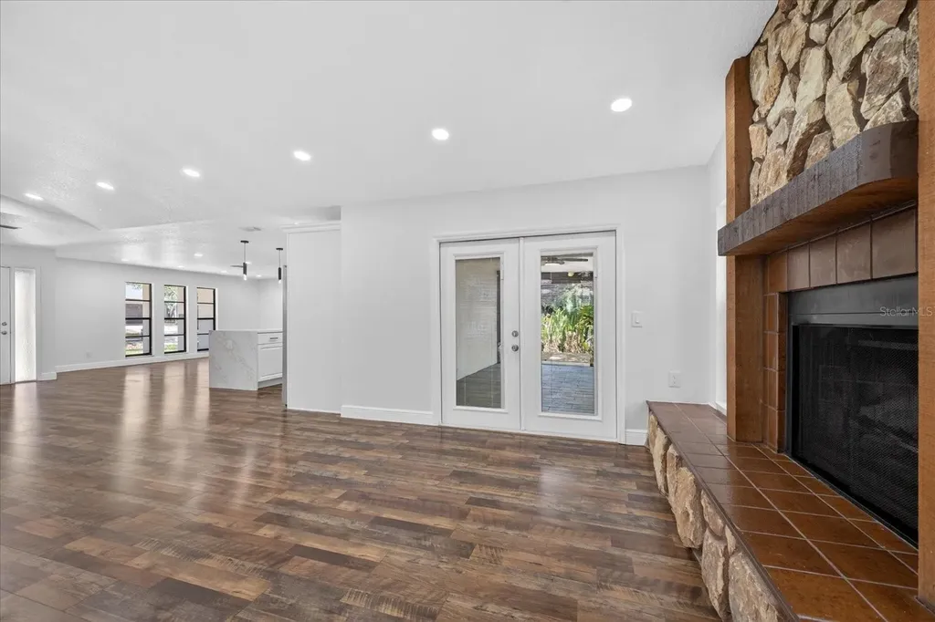 56 Bay Woods Drive Safety Harbor FL 34695