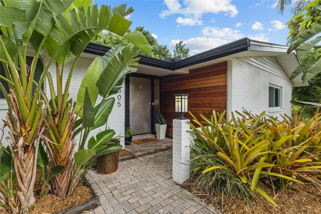 2605 Botany Avenue Sarasota FL 34239