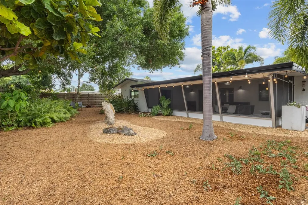 2605 Botany Avenue Sarasota FL 34239