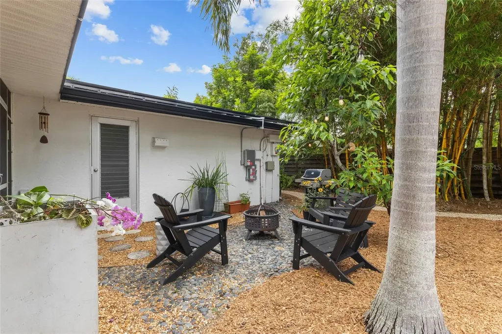 2605 Botany Avenue Sarasota FL 34239