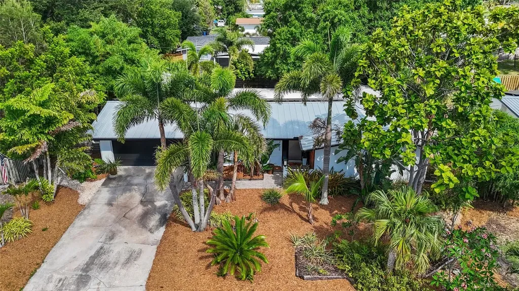 2605 Botany Avenue Sarasota FL 34239